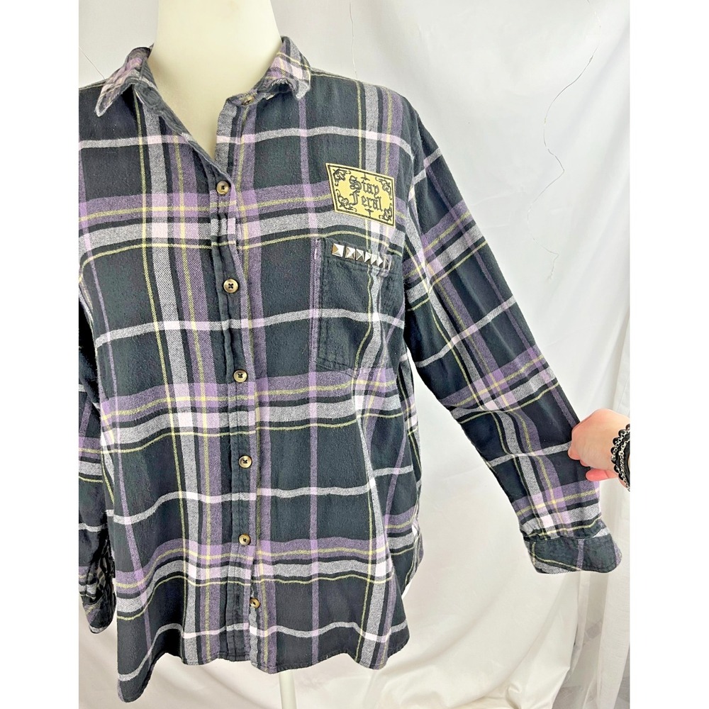 Sonoma Black and Purple Plaid Flannel with Back Graphic Patch - Picture 5 of 9